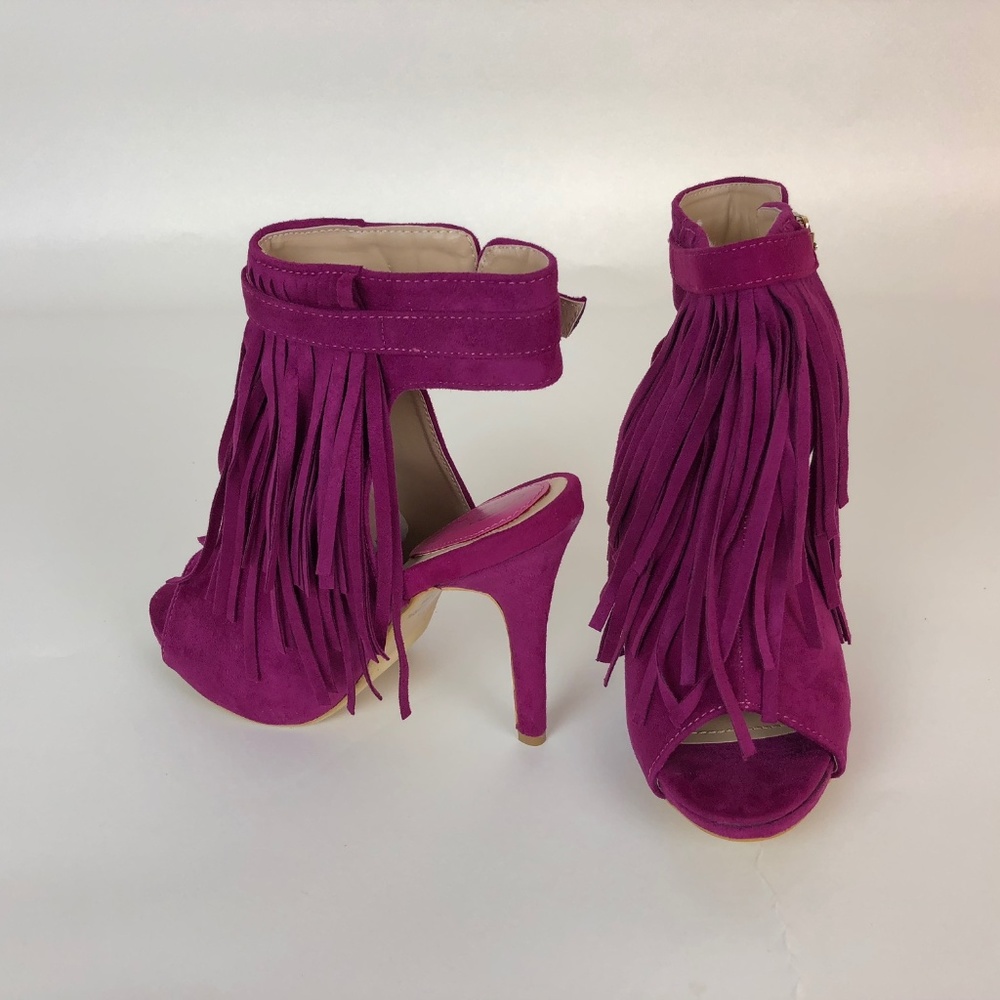 Heels - Picture 5 of 6